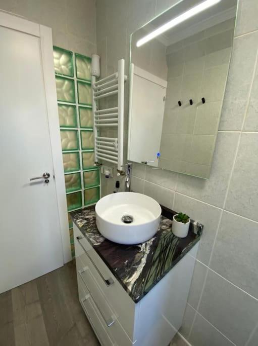 Apartamento Centrico-Parking Gratuito-Wifi Сантандер Экстерьер фото